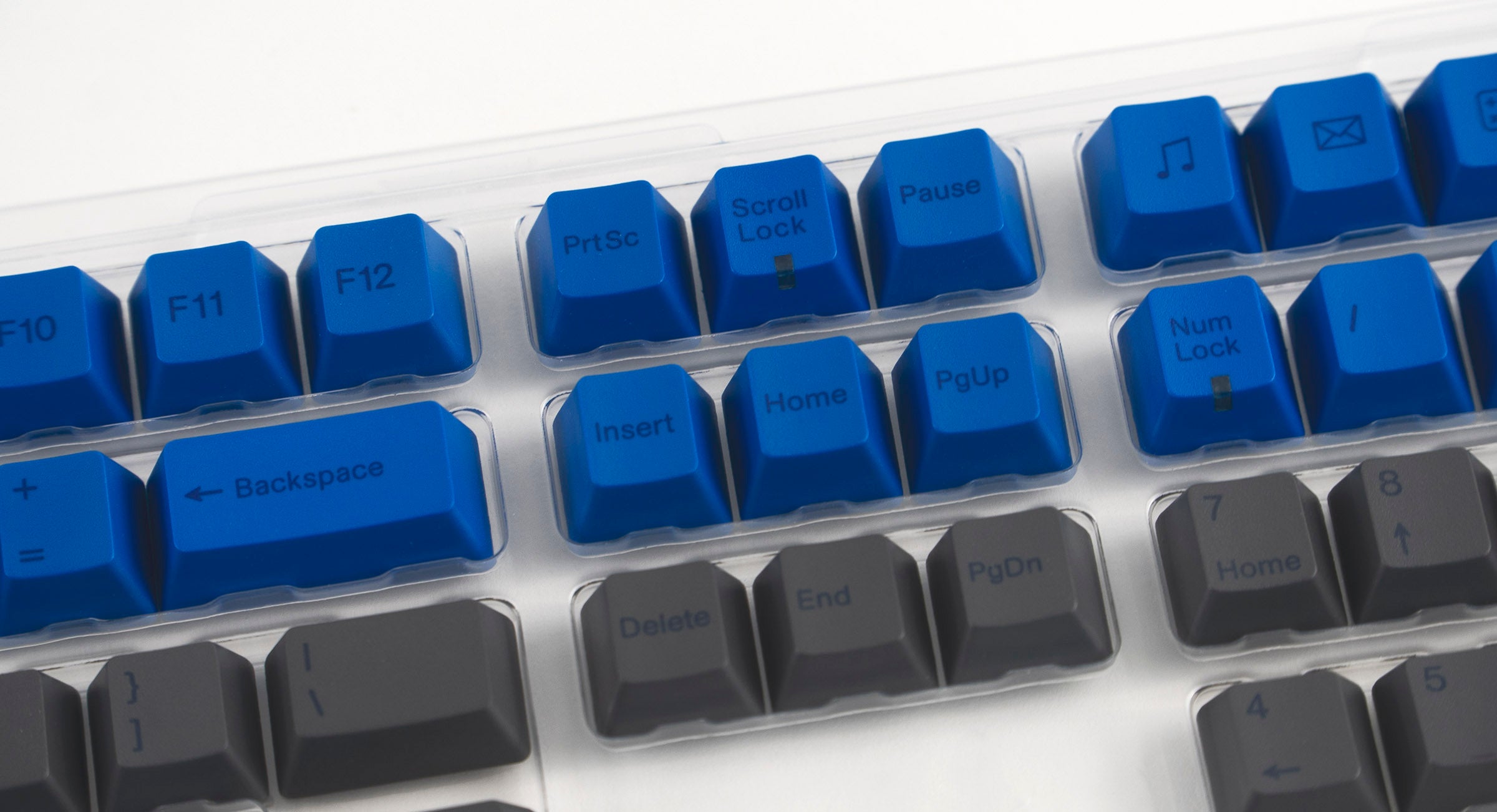 Varmilo 108-Key Dye Sub PBT Keycap Set Blue Black and White Lake Blue MKMGMUY59C |34110|