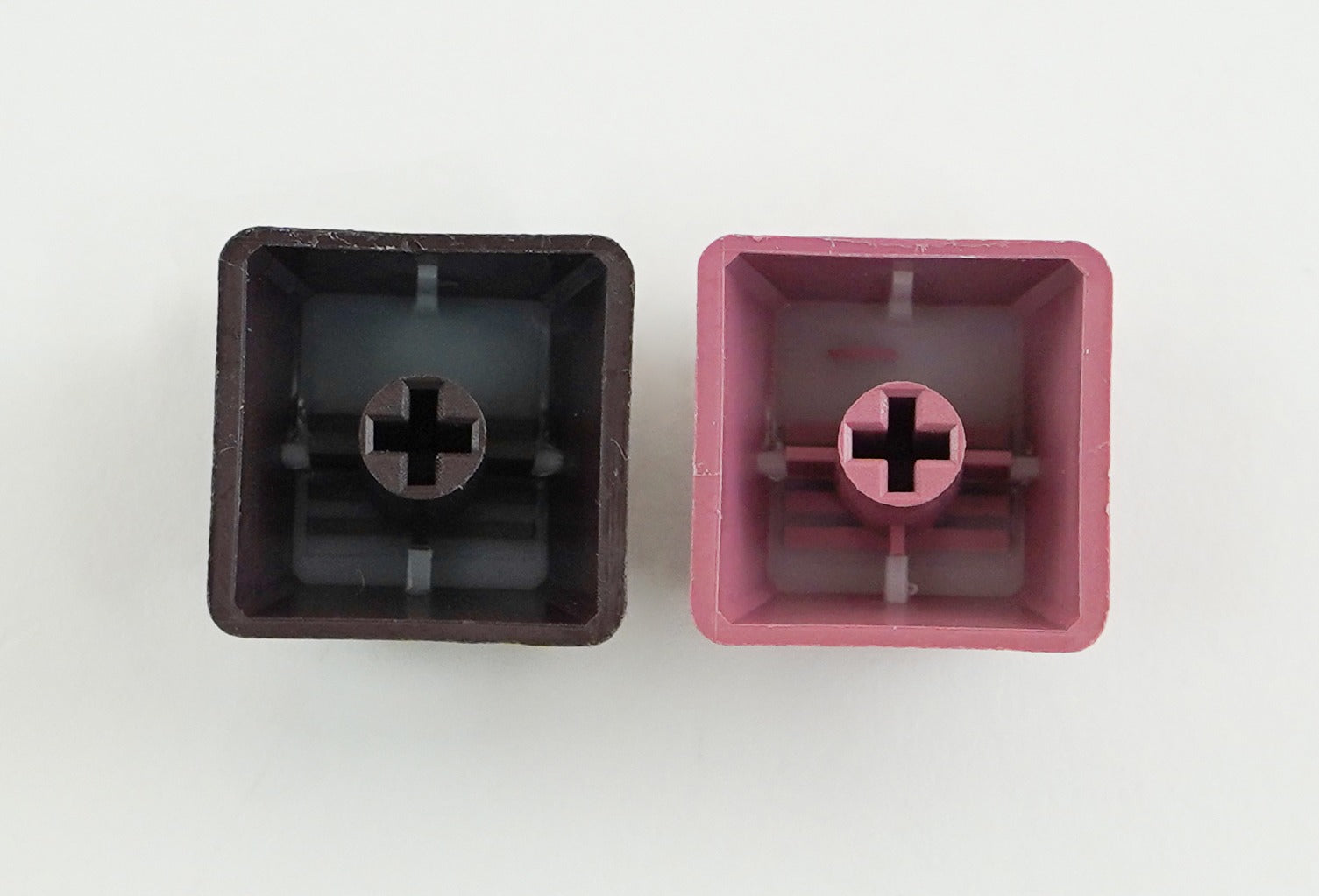 Tai-Hao 139 Key PBT Double Shot Backlit Keycap Set Lavender / Chocolate MKMBHLB5FE |39082|
