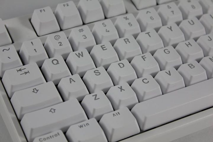 Vortex 104 Key White PBT+POM Backlit Double Shot Keycap Set