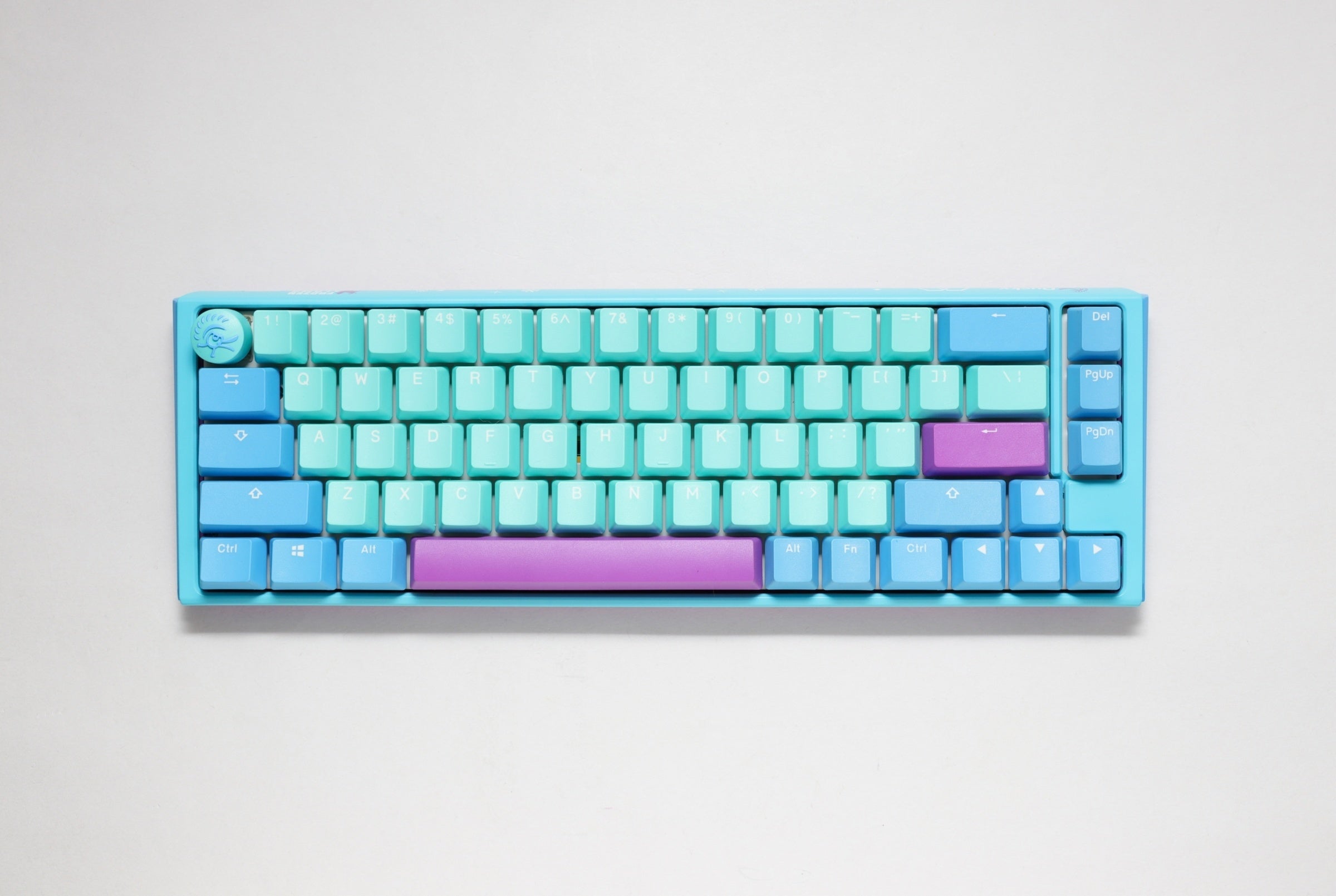 Ducky x MK One 3 SF Frozen Llama 65% Hotswap RGB Limited Edition Mecha