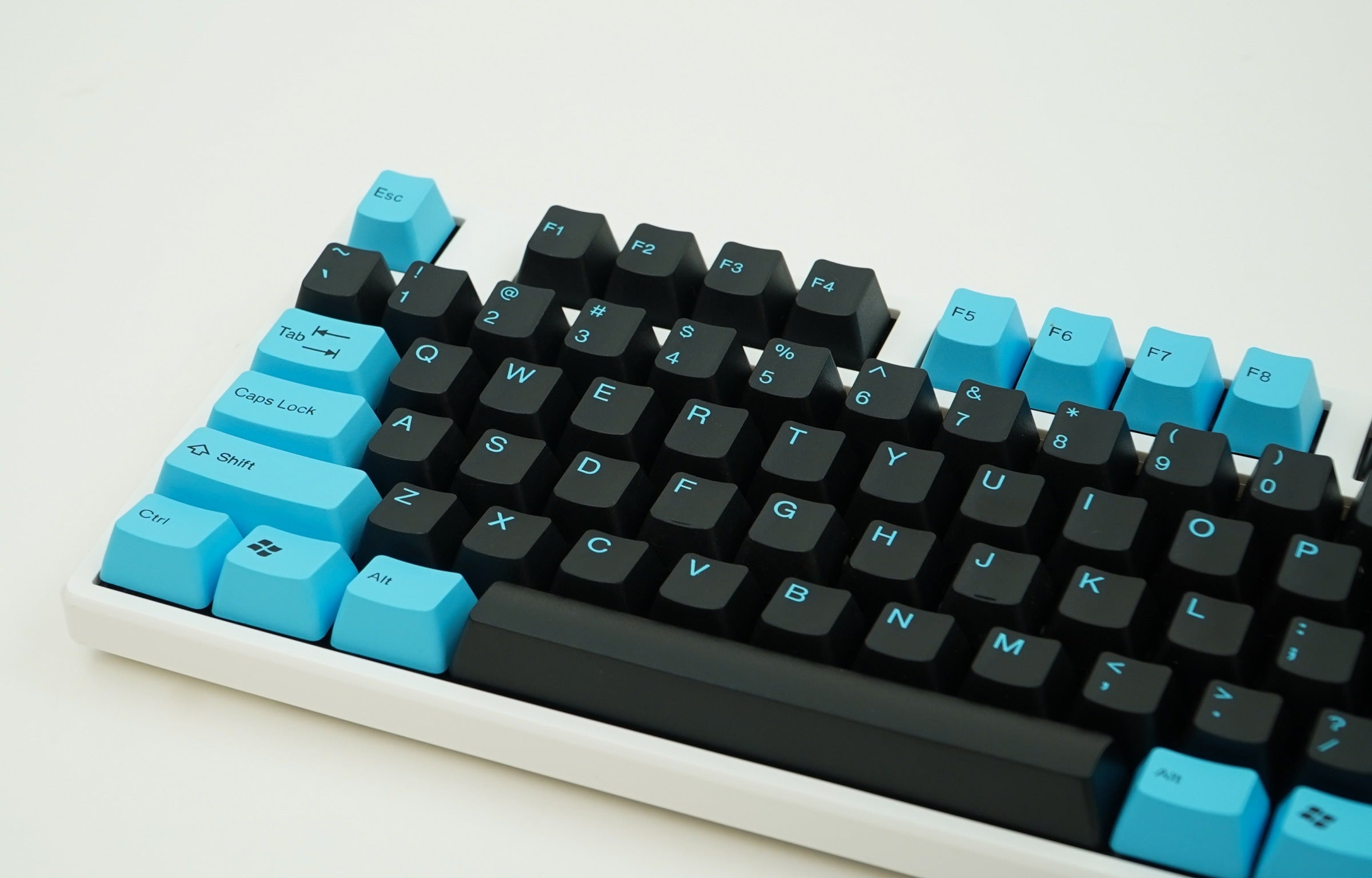 Tai-Hao 104 Key ABS Double Shot Keycap Set Starry Night / Pulse MKIUIKALKW |33022|