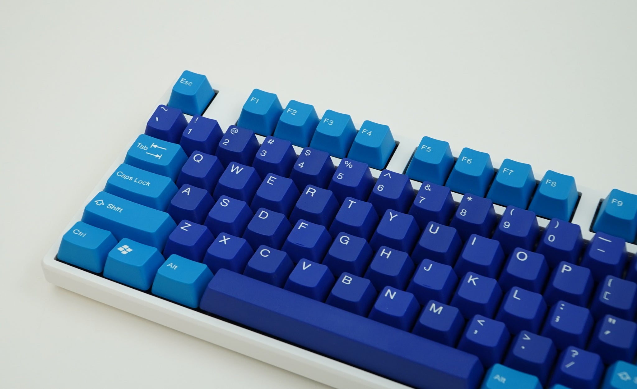 Tai-Hao Blue / Light Blue 104 Key OEM Profile Double Shot ABS Keycap S