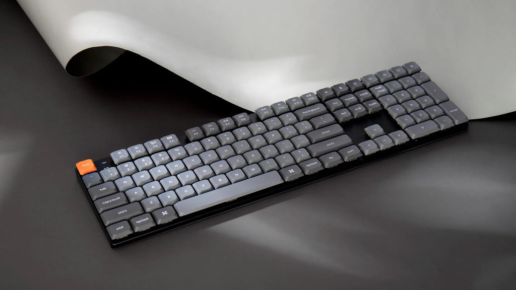 Keychron K5 Max Bluetooth + 2.4 GHz. White LED Low Profile Win + Mac M