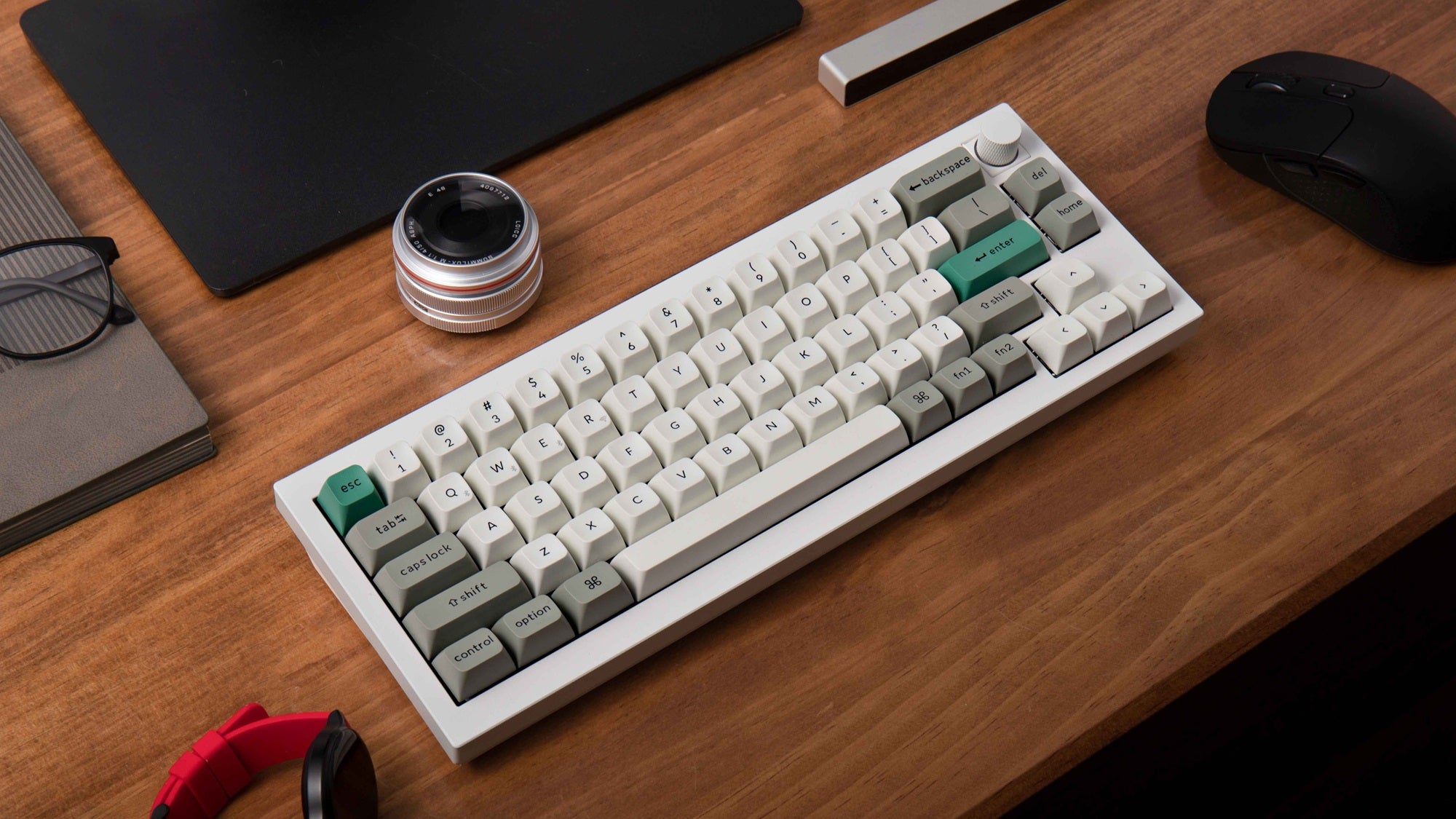 Keychron Q2 w/ Cover & store Extra Keycaps