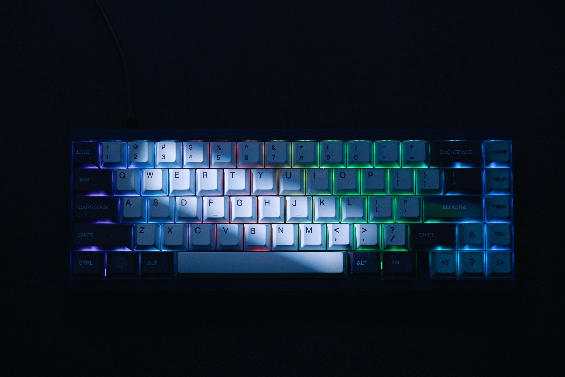 Varmilo VYU67 Muse 65 Aurora Keyboard MKIWD6W353 |68303|