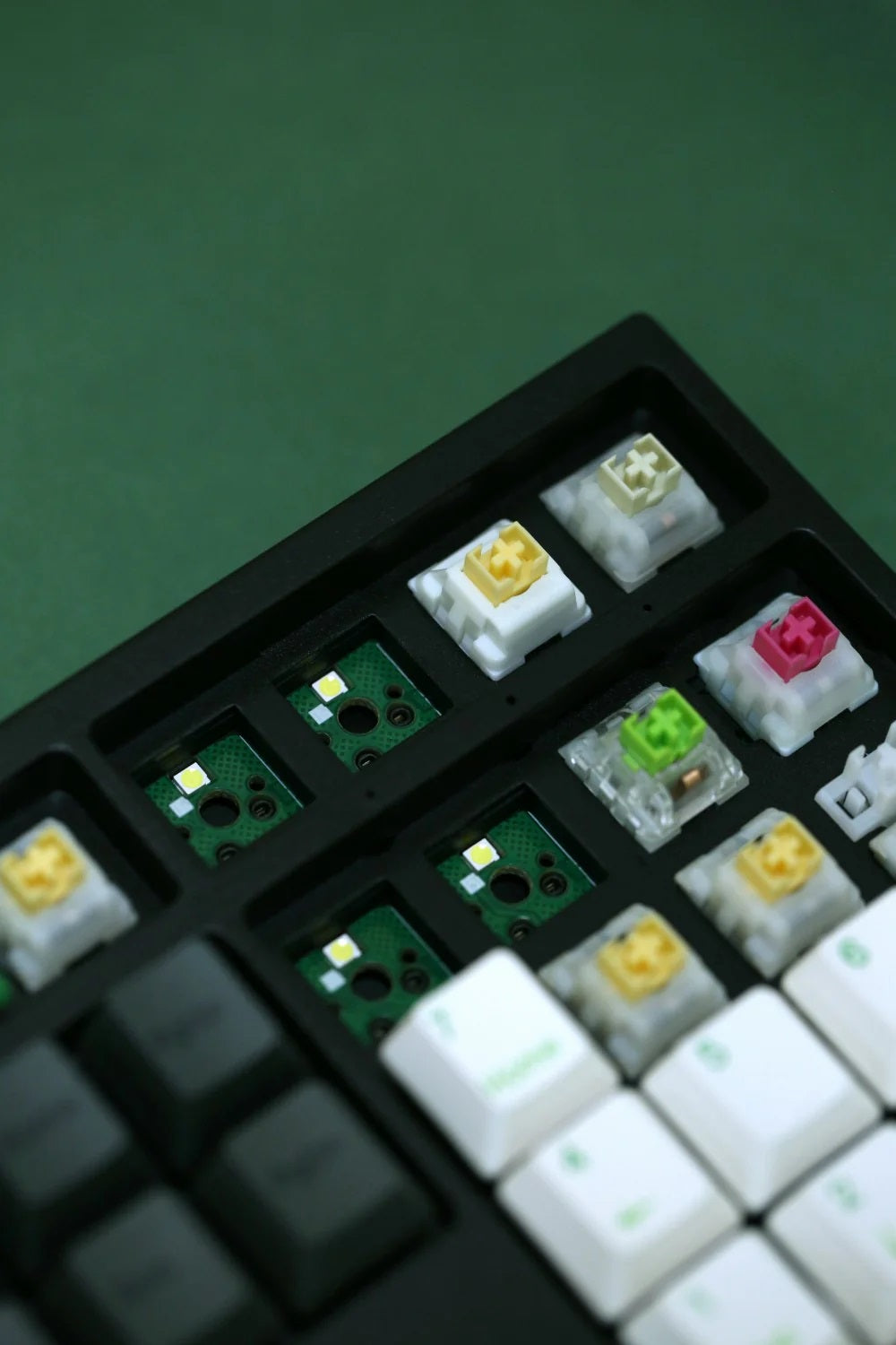 Varmilo APT108 Panda R2 Hotswap Wireless RGB MK3CWYL42L |70262|