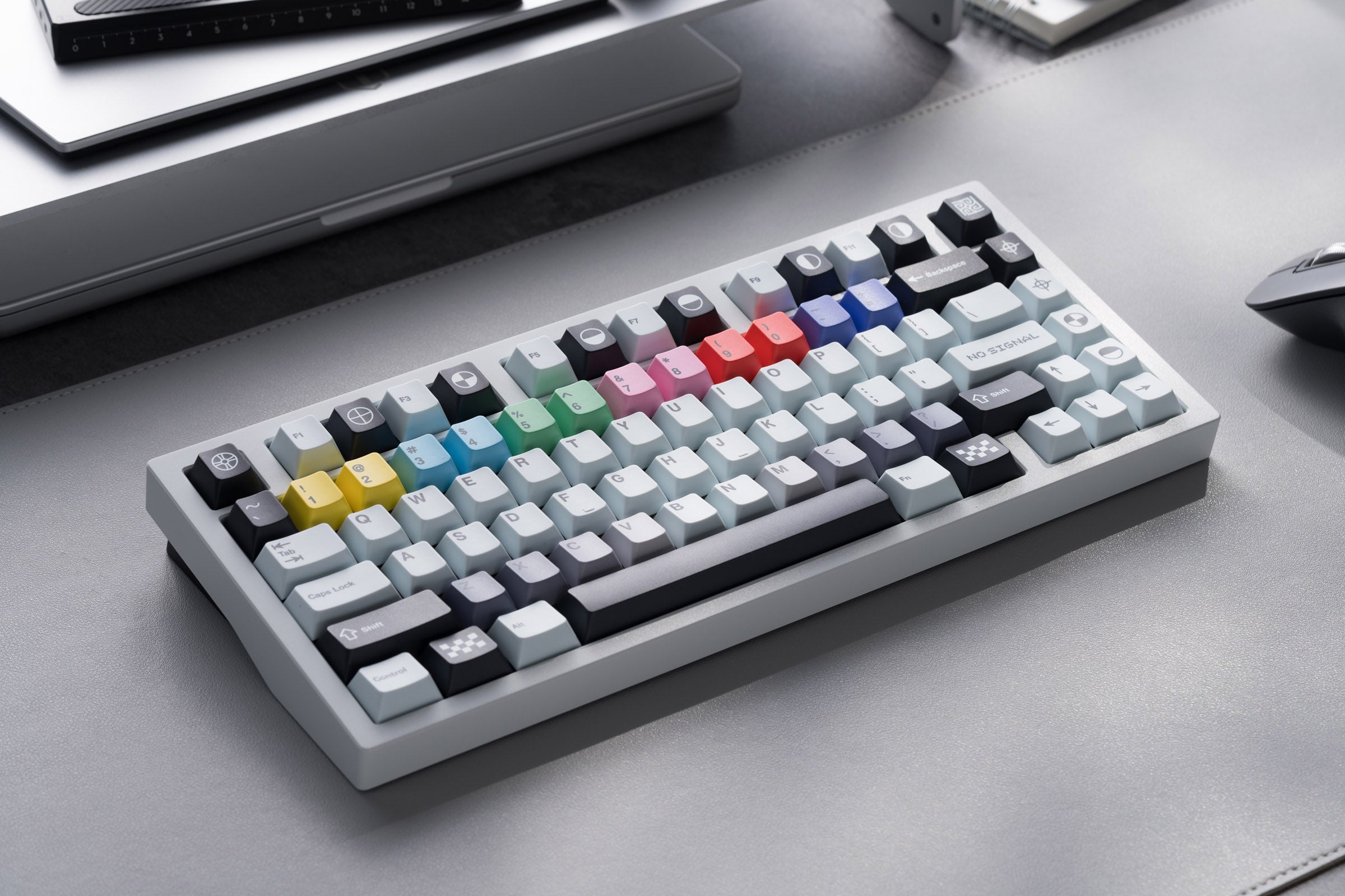 KBDFans PBTfans No Signal R2 Keycap Set - Thumbnail 2