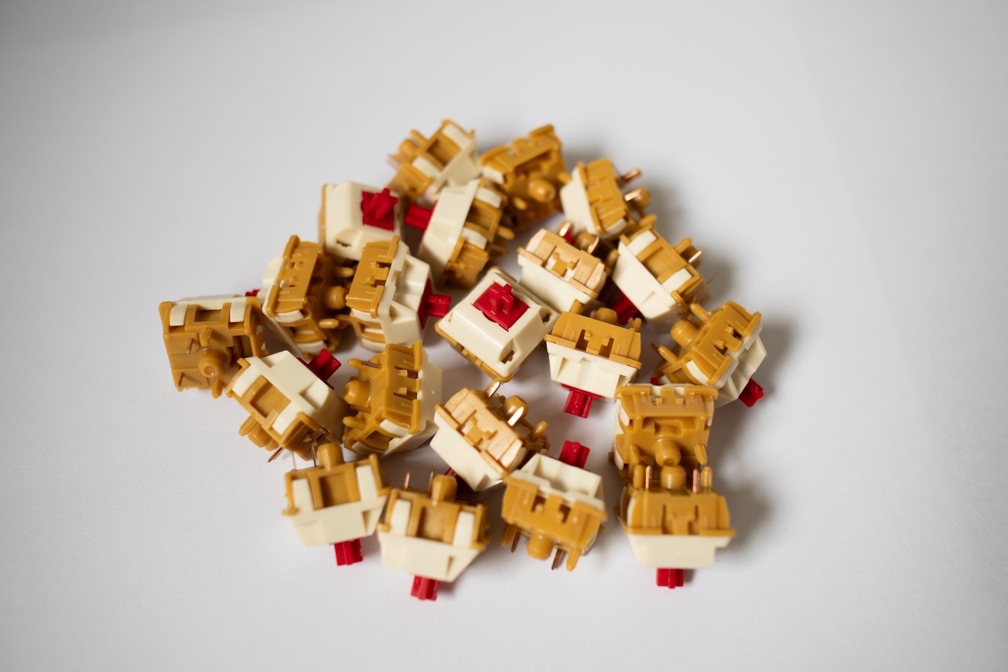 BSUN Strawberry Cheesecake R2 Tactile PCB Mount Switch MK0DW1LQOZ |76846|