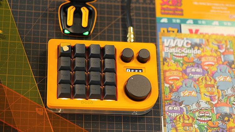 DOIO KB16 Triple Knob Macro Pad Keyboard MKTXE3U9Z9 |80106|