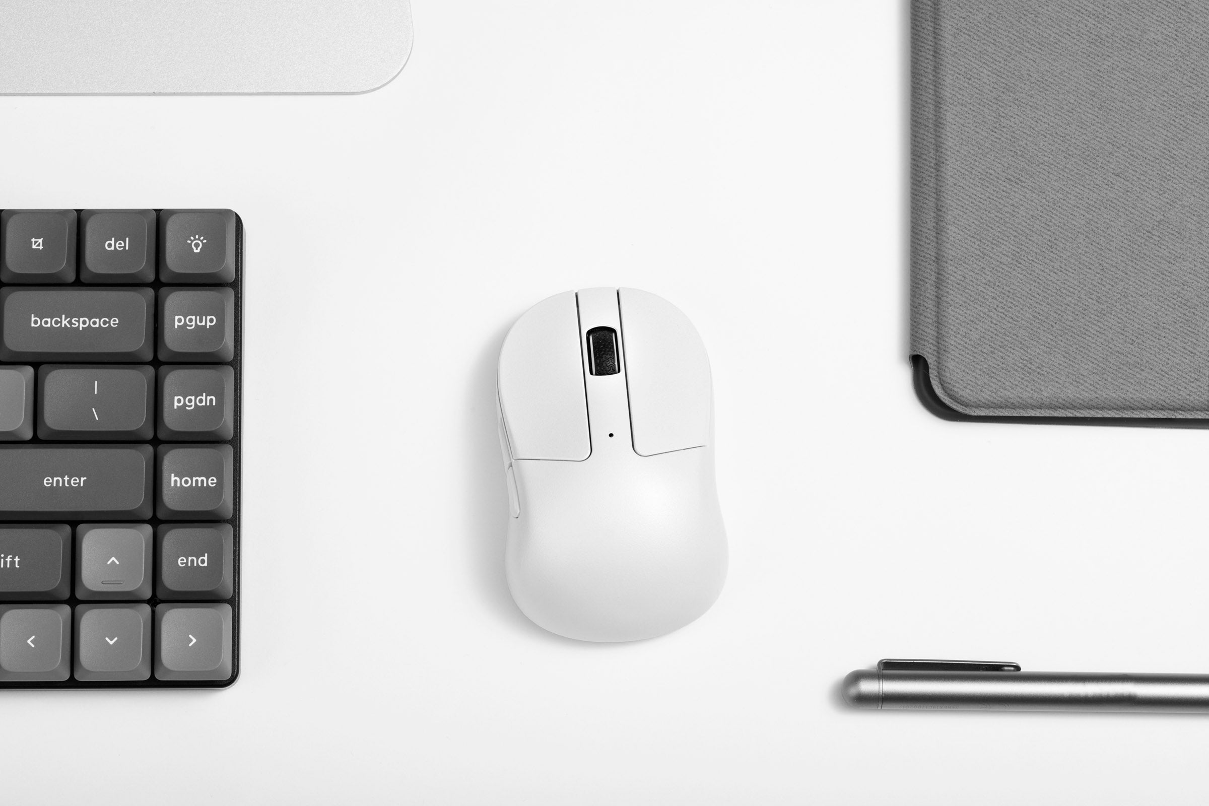 Keychron M4 ワイヤレスマウス Keychron M4 4K Wireless Gaming Mouse - White - us.MaxGaming.com