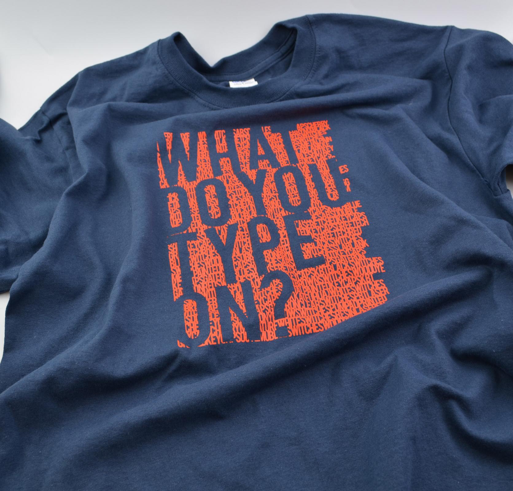 MK What do you type on? Navy T-Shirt MKWBRUDXOU |0|