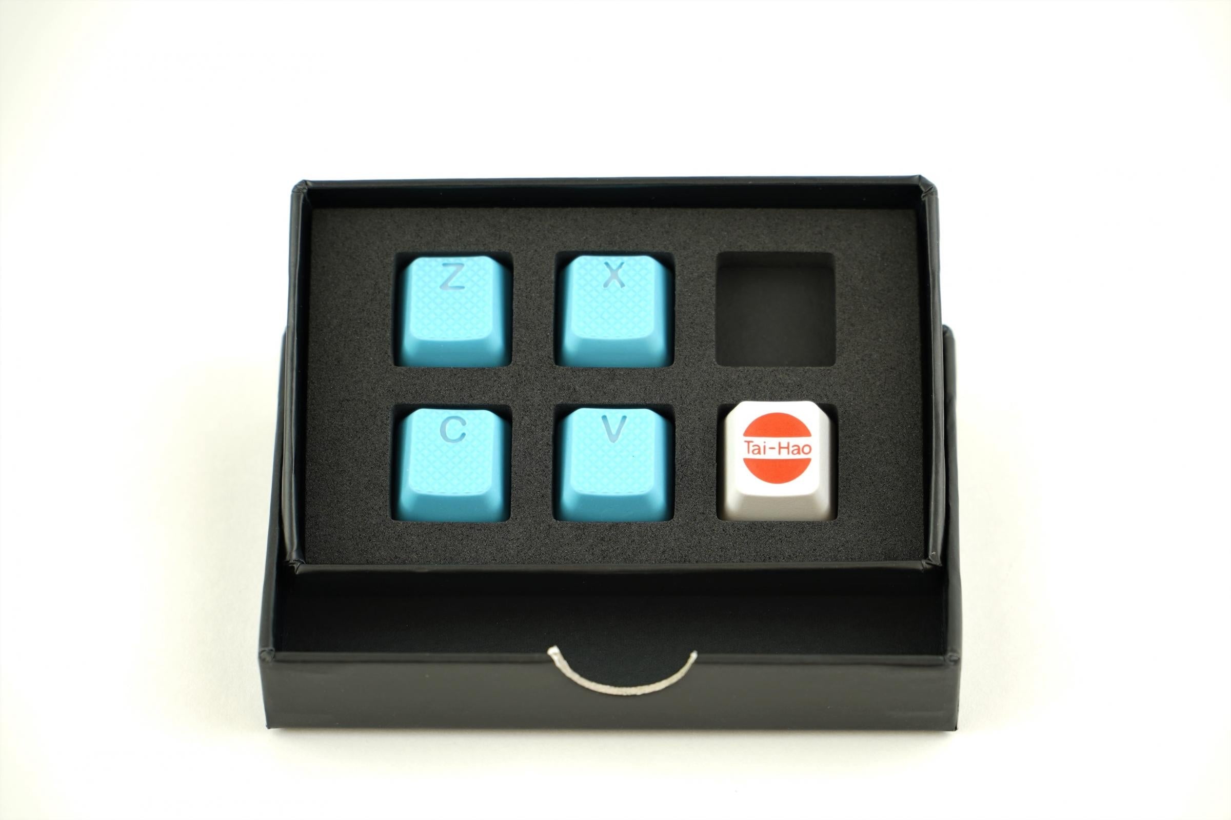 Tai-Hao 4 Key TPR Rubber Backlit Keycap Set Row 1 ZXCV Neon Blue MKPSF8SQEZ |39029|