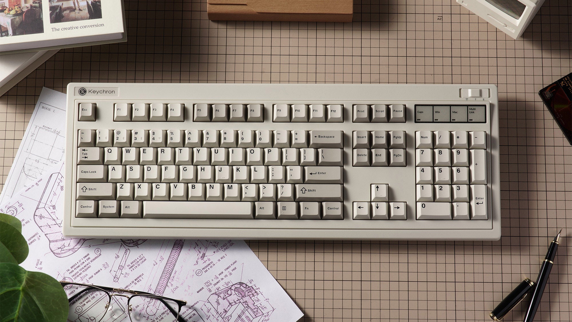 Keychron R6 Wireless RGB Keyboard keyboard image