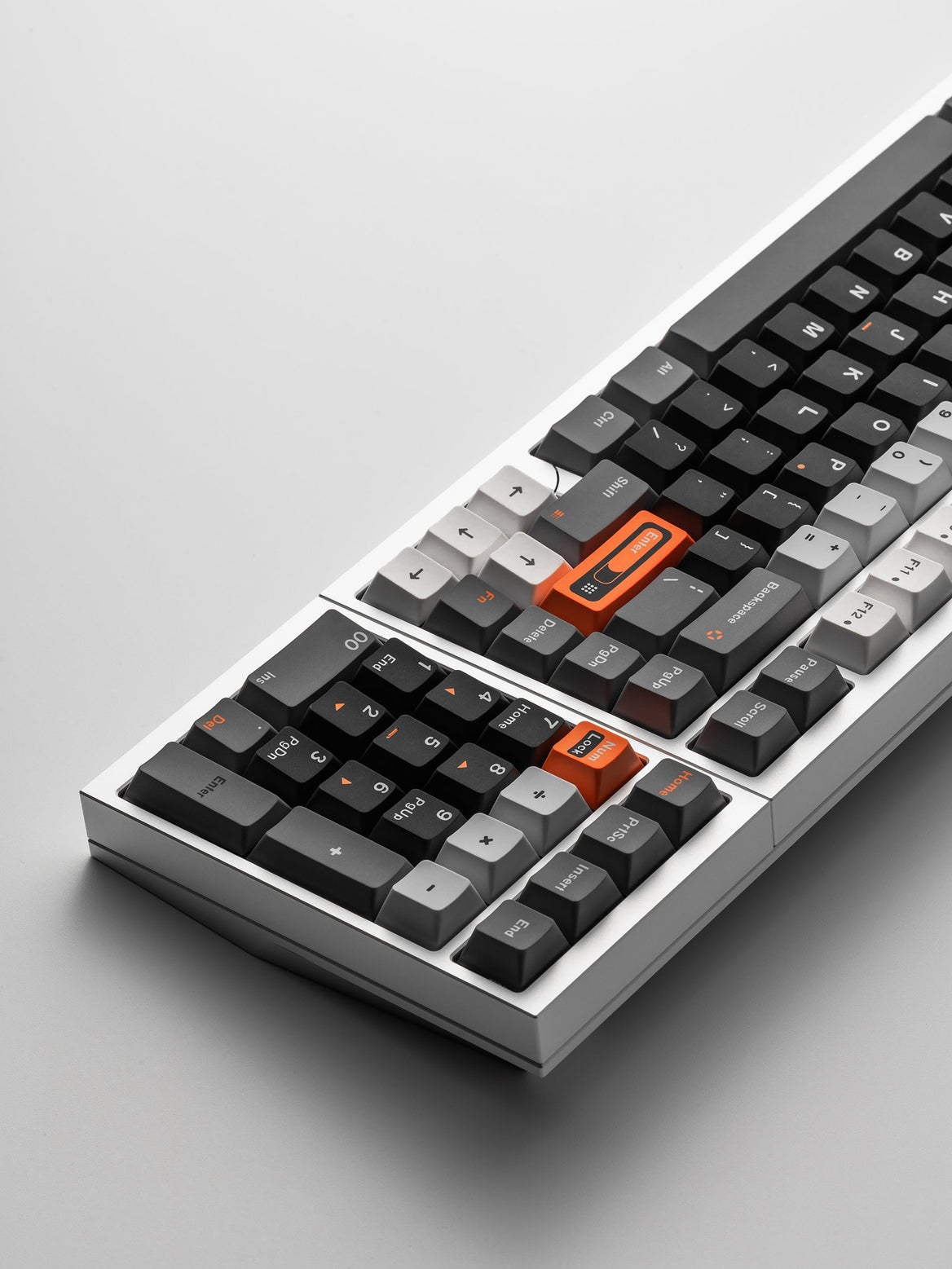 LUMINKEY Luminkey98 V2 Aluminum Wireless Keyboard MK82KBN9CY |78966|