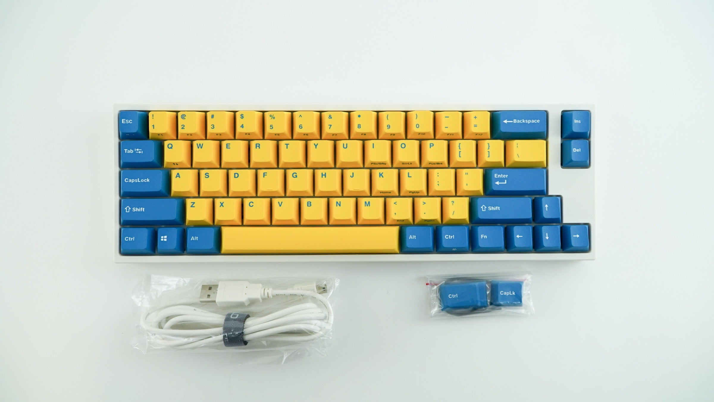 Leopold FC660M Yellow/Blue PD White Case 65% Double Shot PBT Mechanica