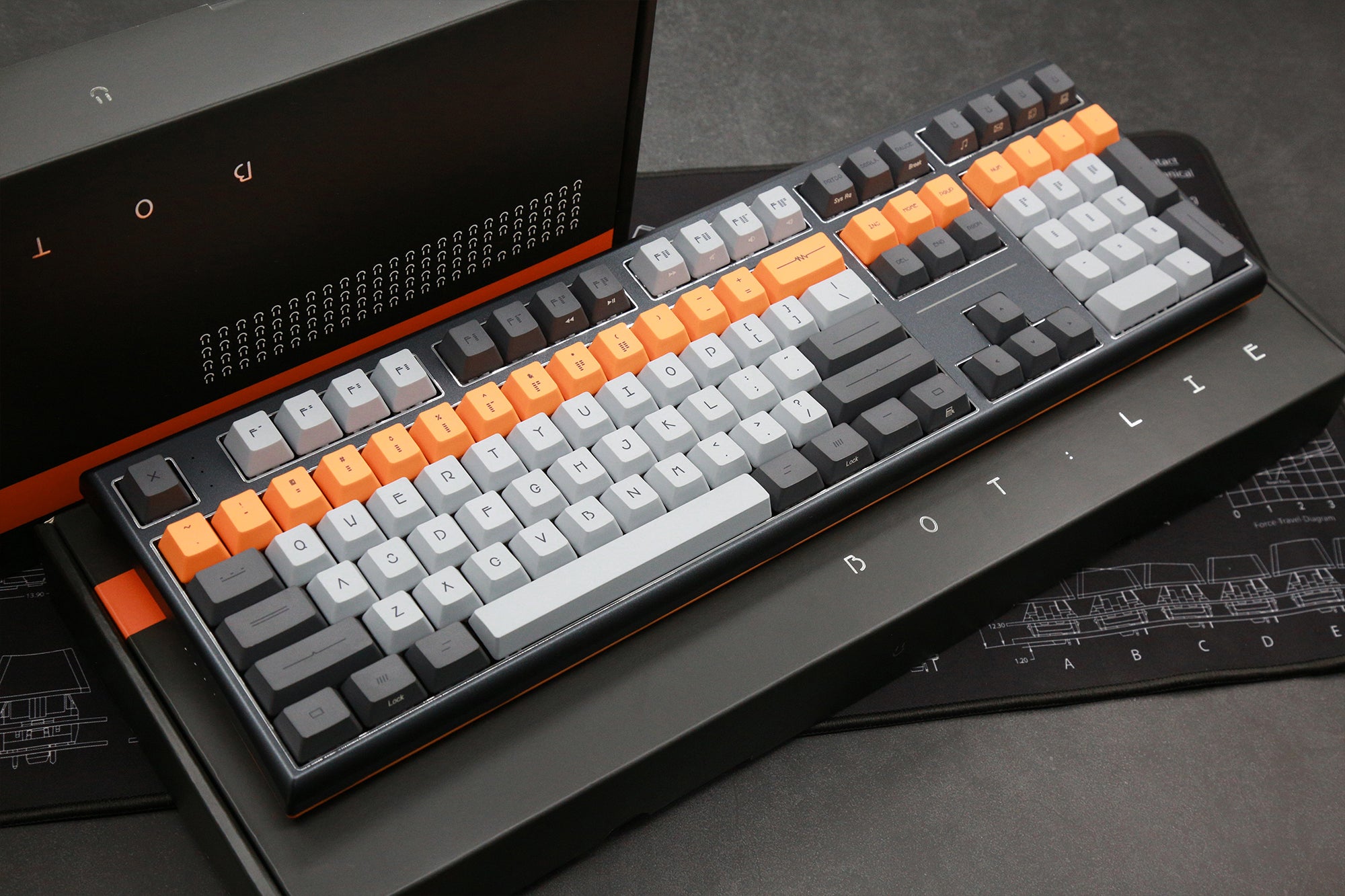 Varmilo VBS108 Lure Bot: Lie MKIH9852TC |42352|