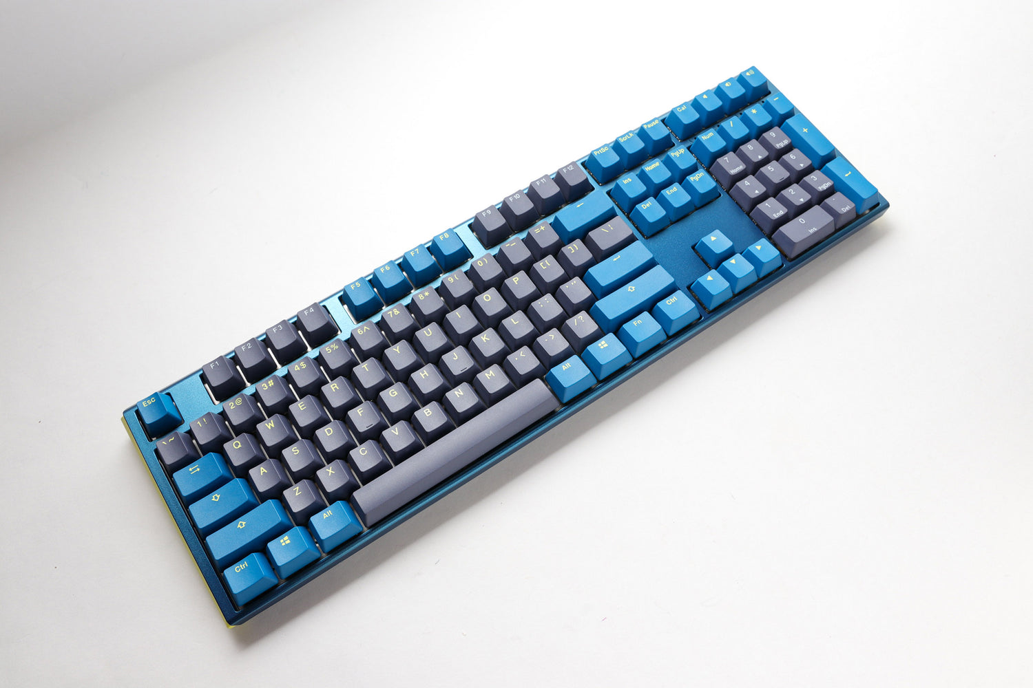 Ducky One 3 Daybreak Hotswap RGB Double Shot PBT QUACK Mechanical Keyb